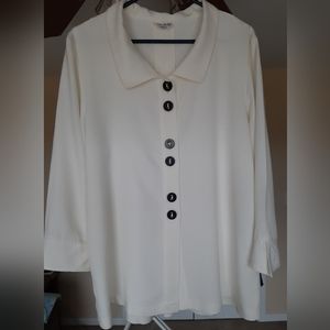 CLAY -  Beautiful Ecru Shirt for Women - Size: S (FITS LARGE) - Made in USA